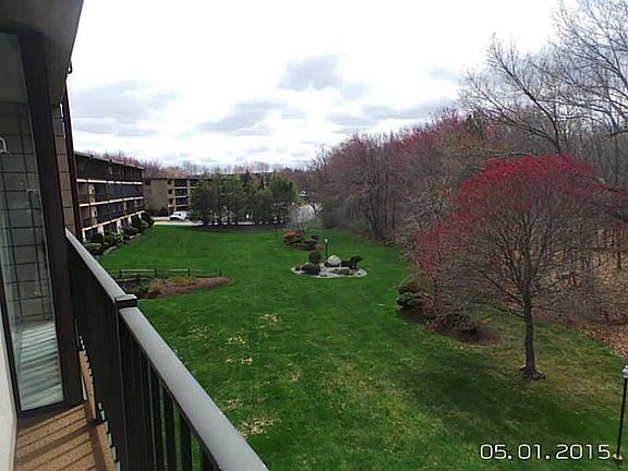 5th image of 650 E Greenwich Ave APT 5-311