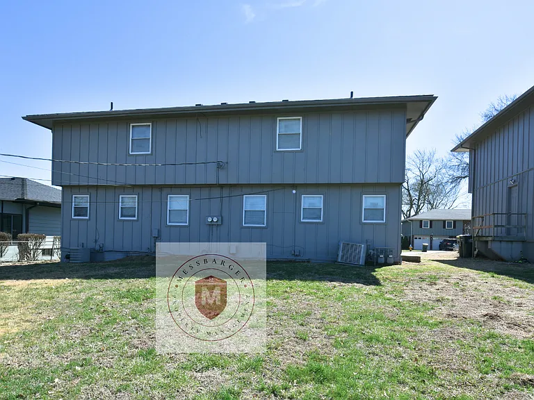 150 Fairlane St #A — Photo 12