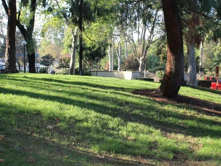 Willowcrest Ln — Photo 34