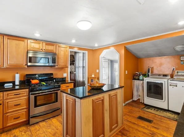 119 Walnut St, Dorchester, MA 02122