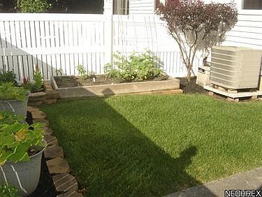 4th image of 202 Deepwood Dr