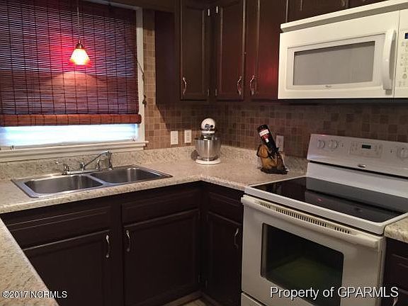 4th image of 141 W Victoria Ct APT C