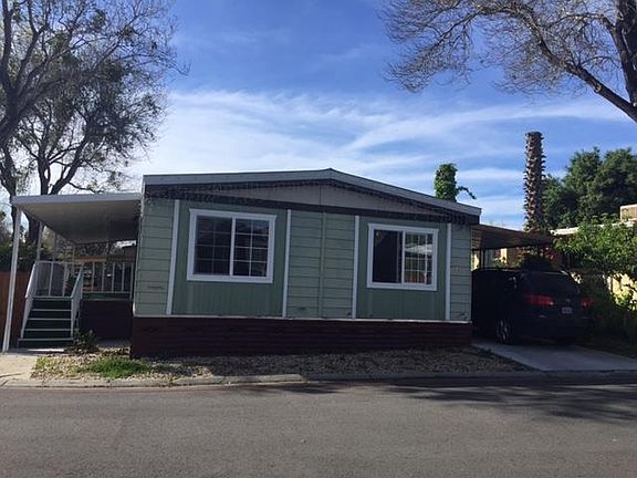 2nd image of 303 Los Encinos Ave #303