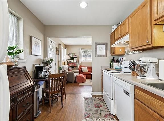 5th image of 302 20th St