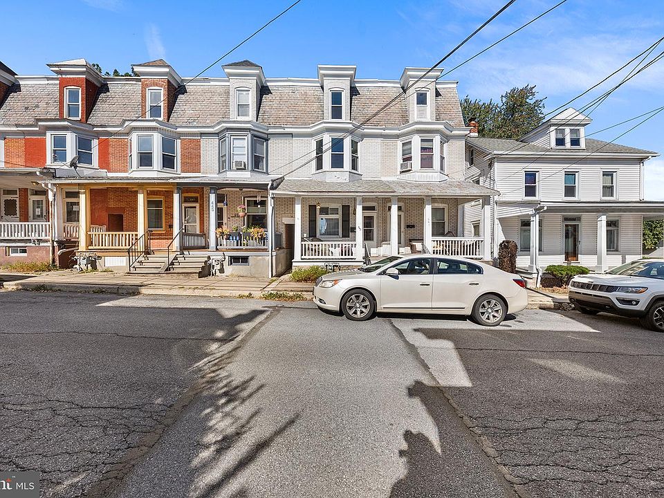 1st image of 443 W Walnut St