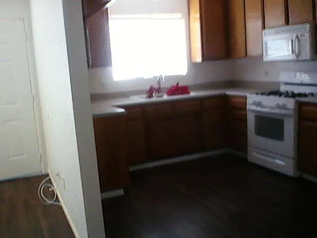 21220 Madre St — Photo 5