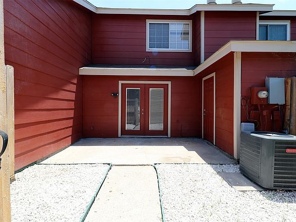 2nd image of 1919 Country Village Blvd Unit B