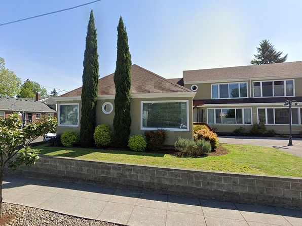 2438 NE Killingsworth St APT 8