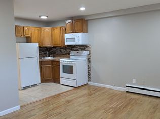 399 Smithtown Blvd APT 8, Ronkonkoma, NY 11779