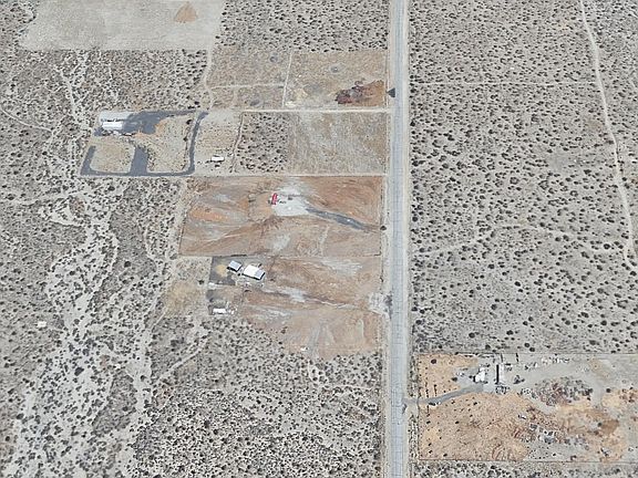 4th image of Longview Rd