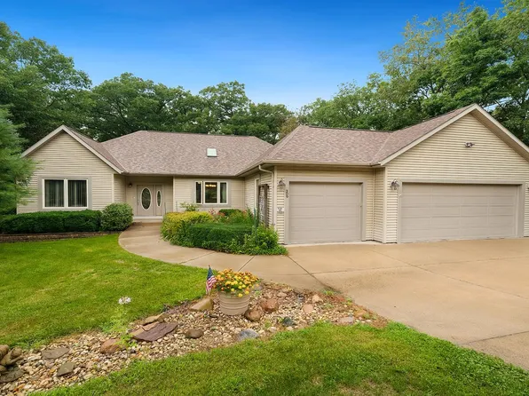 309 Saddlewood Cir, Dixon, IL 61021