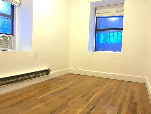 Rented by REAL New York | media 18