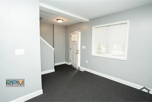 3969 Brooklyn Ave — Photo 5