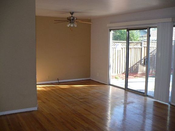 2nd image of 5237 Great Oaks Dr