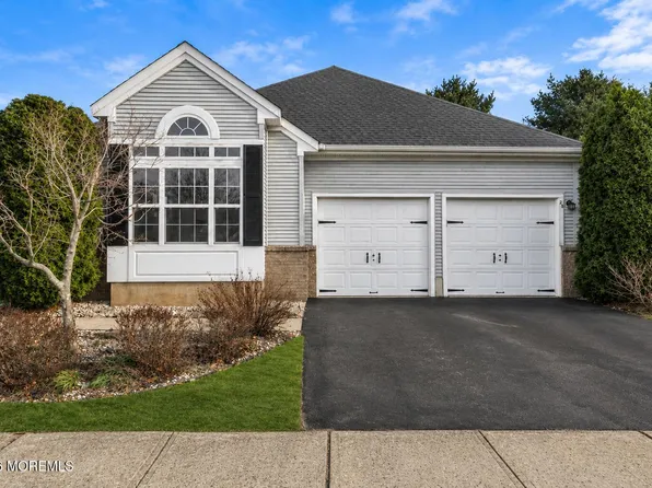 28 Florence Drive, Manchester, NJ 08759