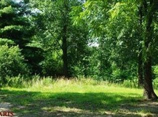 689 Highway D #D, Hawk Point, MO 63349