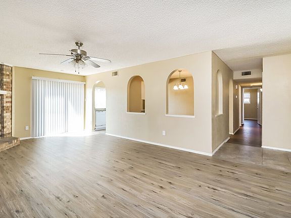 5th image of 7962 Southbrook Cir
