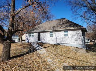 19204 E R D Mize Rd, Independence, MO 64057