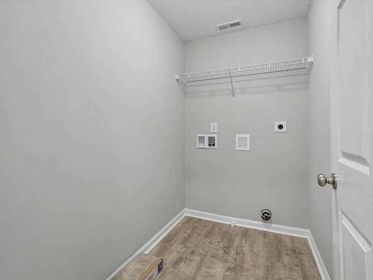 213 Lynnhaven Dr — Photo 22
