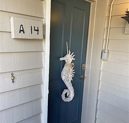 4th image of 2100 Gulf Blvd #A14