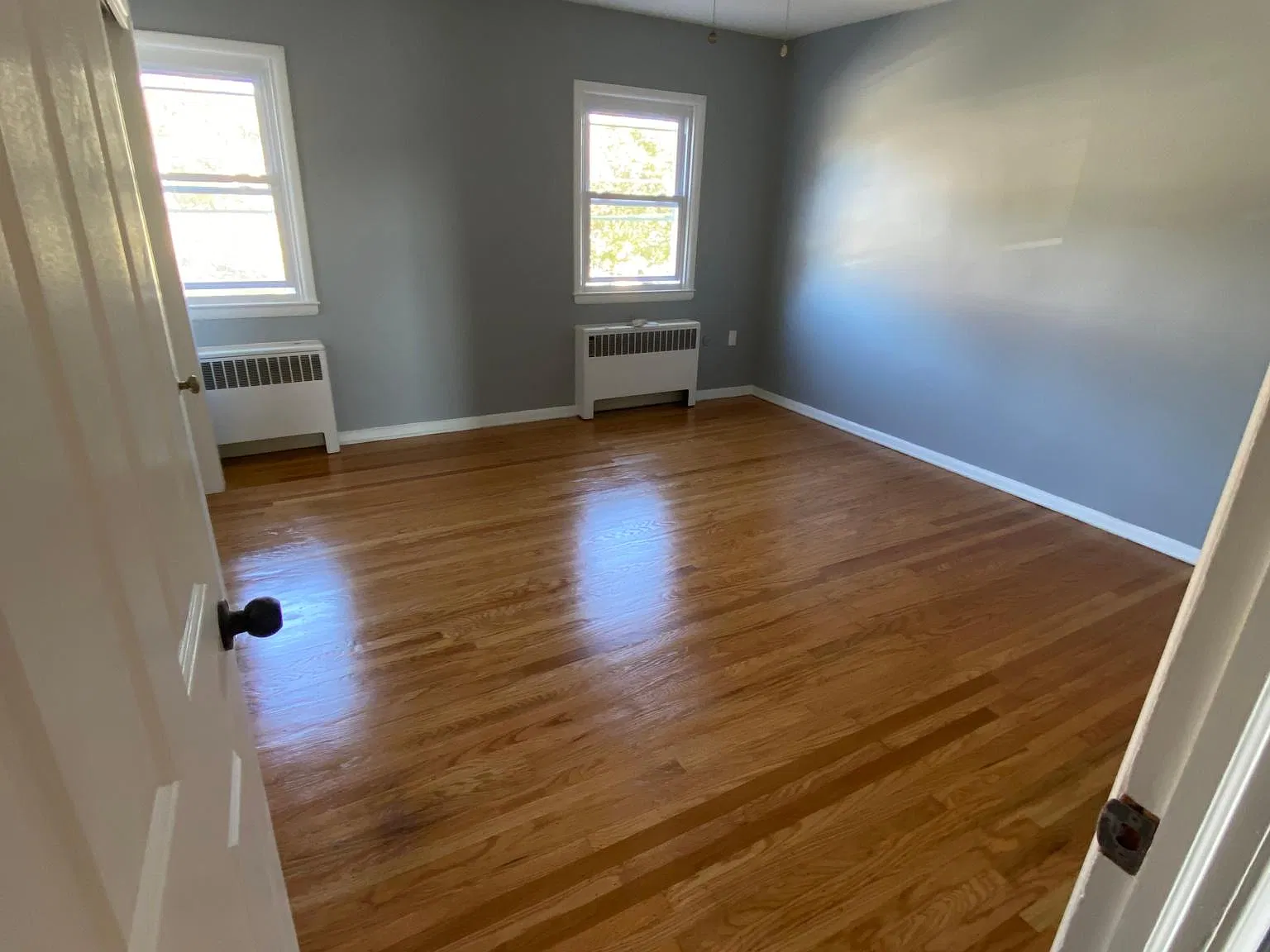 27 E 8th Ave — Photo 4