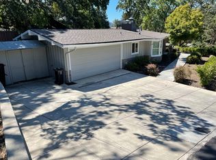 820 Las Trampas Rd, Lafayette, CA 94549