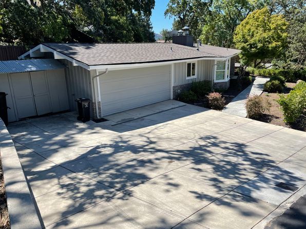 820 Las Trampas Rd, Lafayette, CA 94549