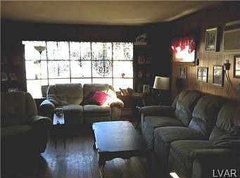 4th image of 2120 Worthington Ave