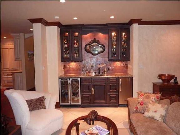 5th image of 60 Indian Bayou Dr