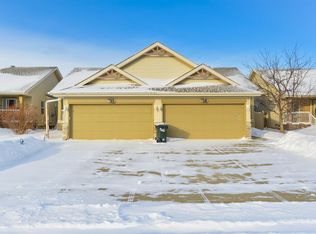 74 Christina Ct, Strathcona County, AB T8H 2H4