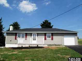 9 Neighbors Ln, York, PA 17406