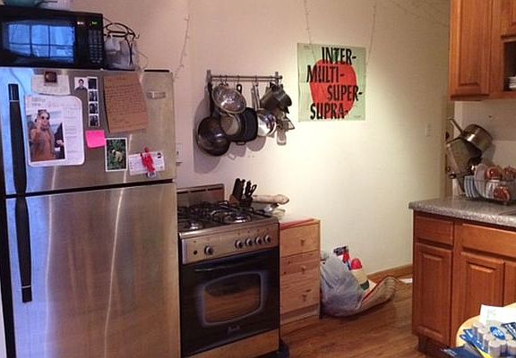 2nd image of 206 Scholes St APT 2B
