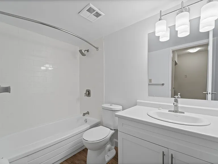 100 McFarlane Ave — Photo 7