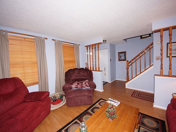 5th image of 9456 Tracey Lynne Cir