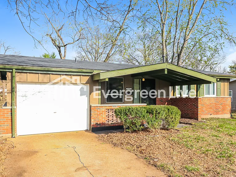 11032 Ebert Dr — Photo 2