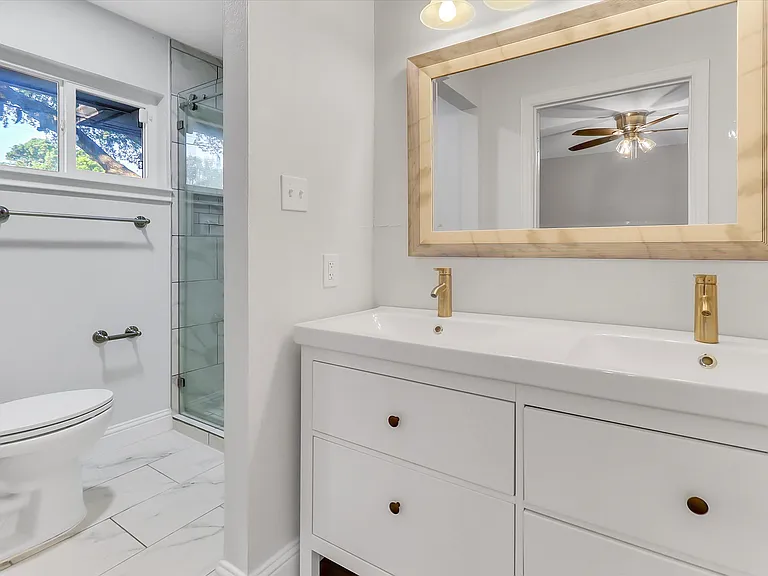 623 Greenleaf Dr — Photo 19