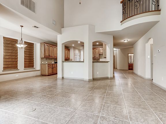 5th image of 1636 Lake Way Dr