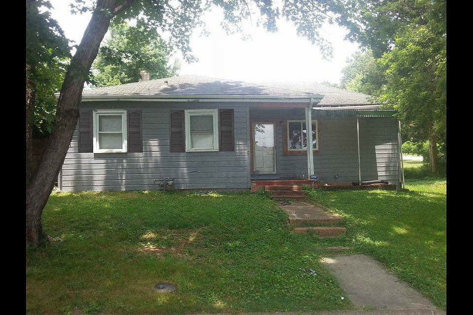 2nd image of 1521 Myrtle Ave