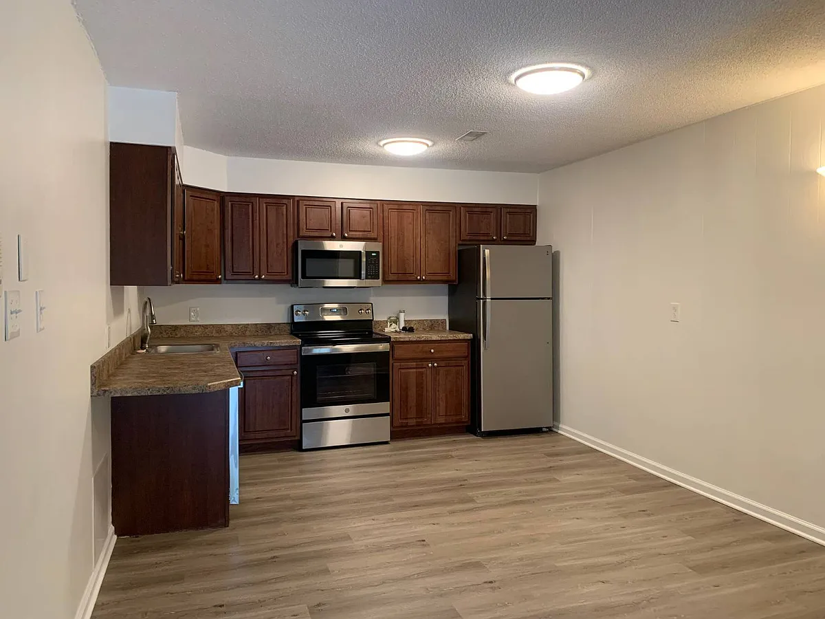 Building Photo - 1552 Helderberg Ave #15