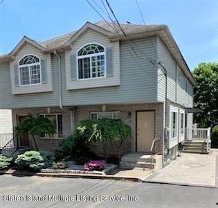12 King James Ct, Staten Island, NY, 10308
