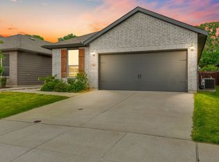 585 Concho St, Aubrey, TX 76227
