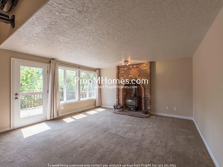 11881 SE Southern Lites Dr — Photo 8