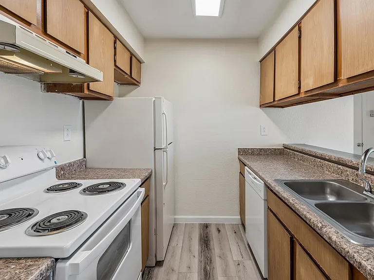 Tierra Pointe — Photo 7