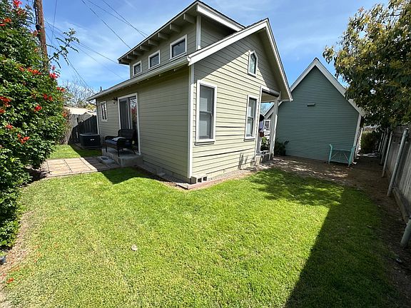 4th image of 547 E Jefferson Ave