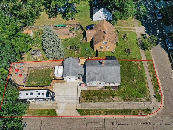 2nd image of 1199 Tioga Ave
