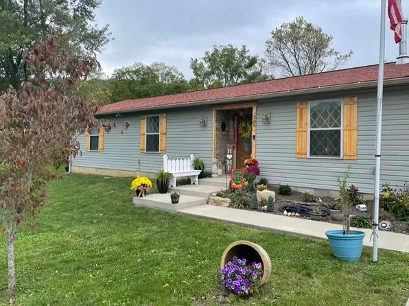 305 Cherry Aly, Lemont Furnace, PA 15456