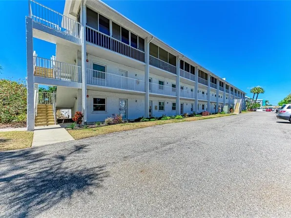 4920 38th Way S APT 210, Saint Petersburg, FL 33711