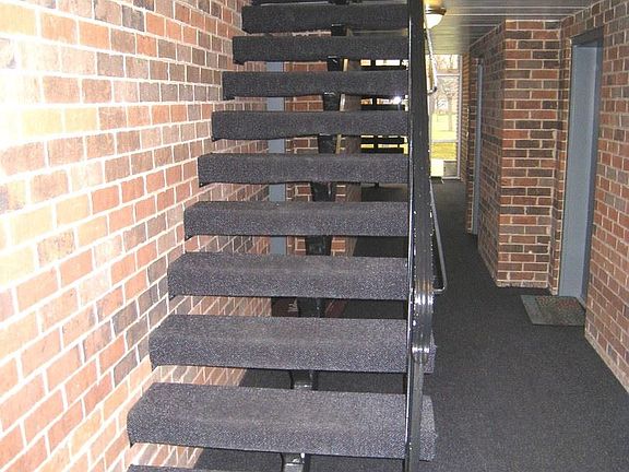 2nd image of 1112 Westover Ln Unit 2C