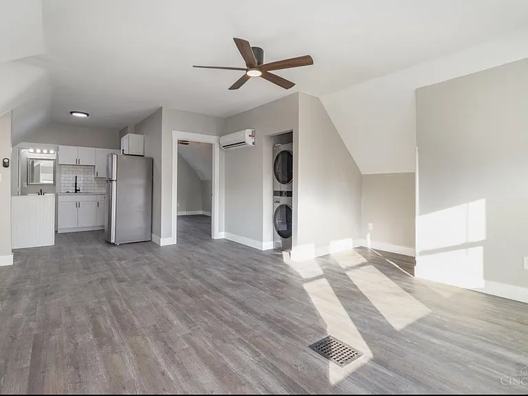 852 Windham Ave #3 — Photo 3
