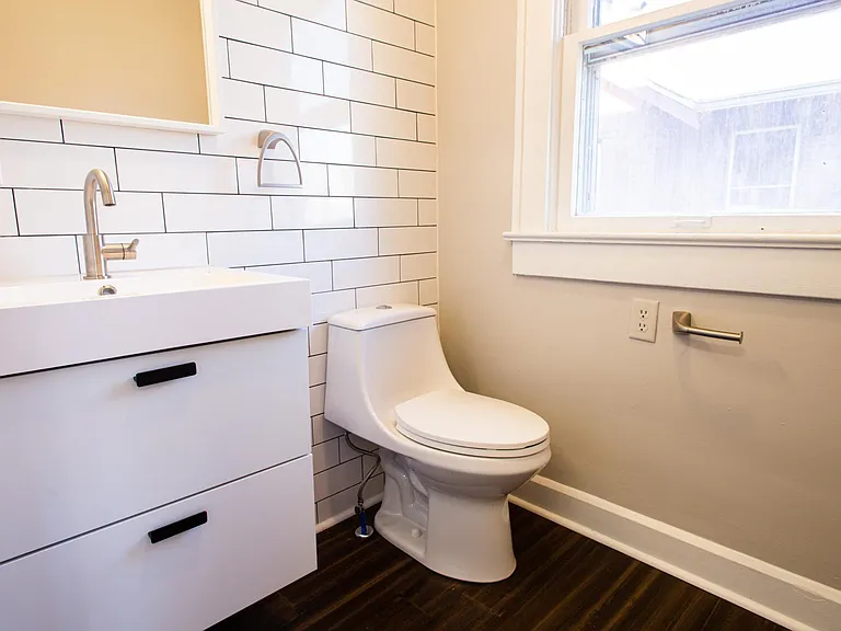 807 N Tacoma Ave — Photo 8